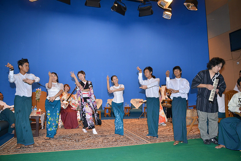 https://www.wochikochi.jp/foreign/hougaku_cambodia08.jpg