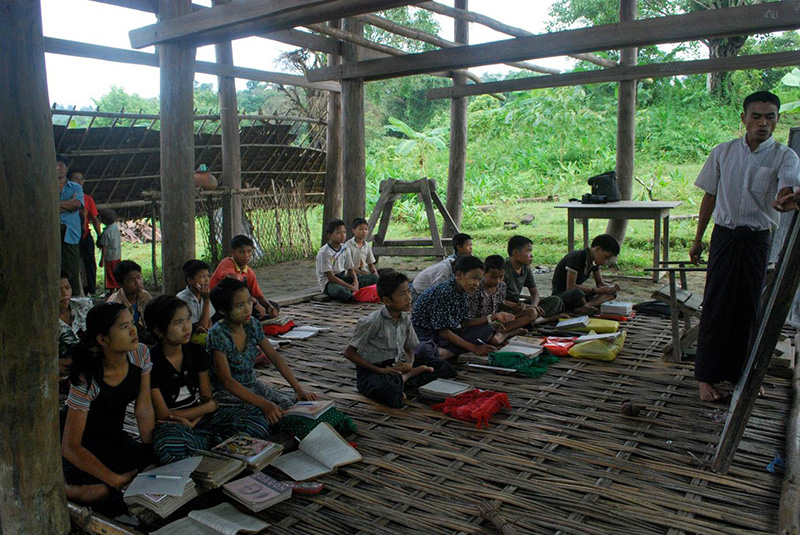 https://www.wochikochi.jp/topstory/future_of_myanmar03.jpg
